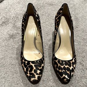 Coach Pumps